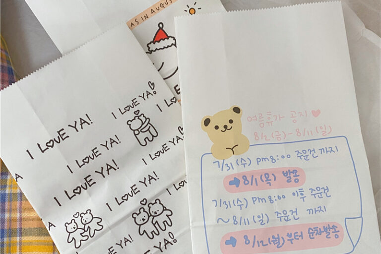 Cute cartoon printing packaging paper bag (2)