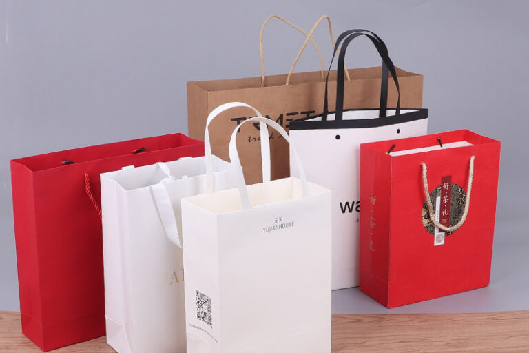 White Cardboard Hand Kraft Paper Bag (3)