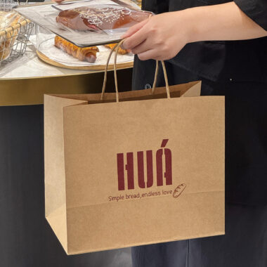 Eco-friendly takeaway kraft paper bags for commercial food packaging