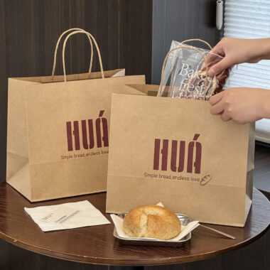 Eco-friendly takeaway kraft paper bags for commercial food packaging