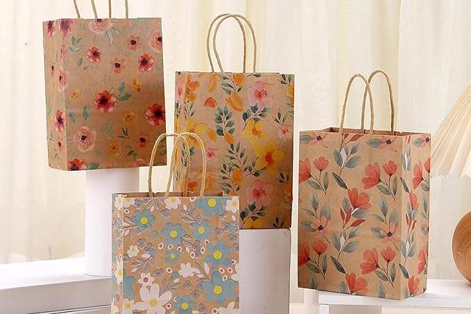 Custom Printed Brown Kraft Paper Bags (3) Printed brown kraft paper bags for retail and bakery packaging