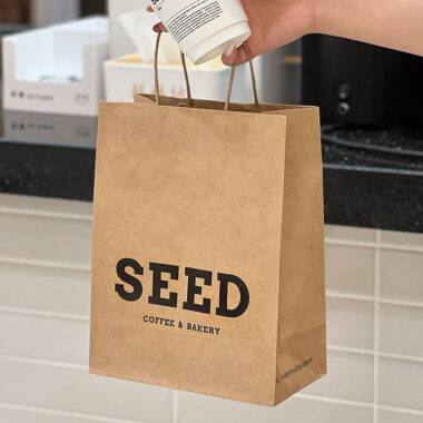 Kraft paper food bags for takeaway coffee and juice cups