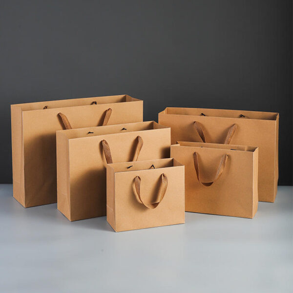 Multi-size kraft paper gift bags for retail and boutique packaging