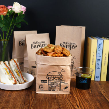 Greaseproof paper bags for burgers and bakery items