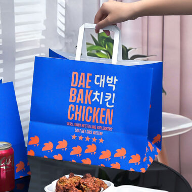 Food-grade oil-resistant kraft paper takeaway bags for snacks