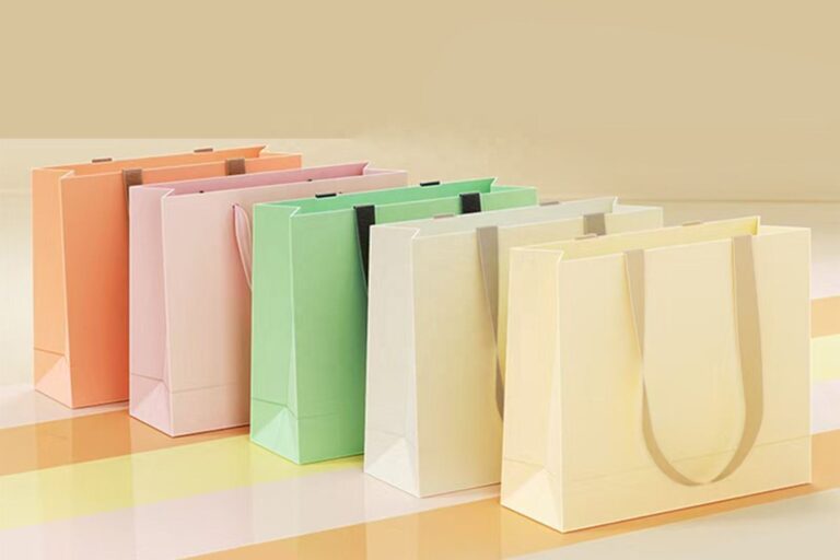 High Quality Luxury Gift Shopping Paper Bags (4) High-quality luxury gift shopping paper bags for premium retail