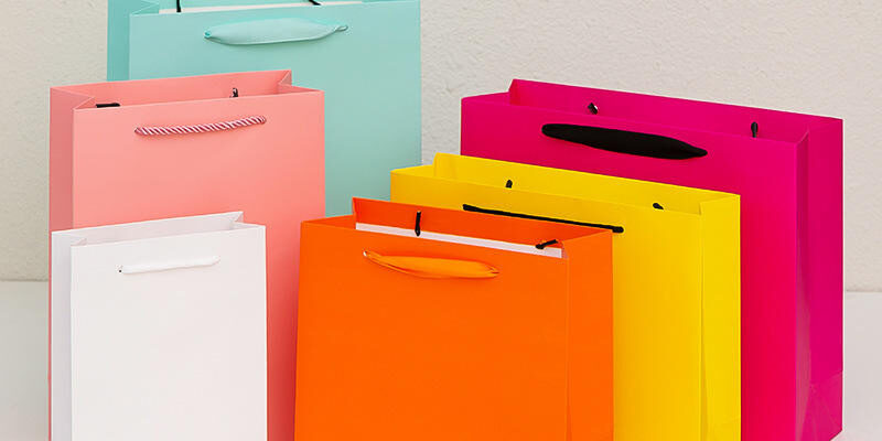 Luxury eco-friendly kraft gift shopping paper bags for premium packaging