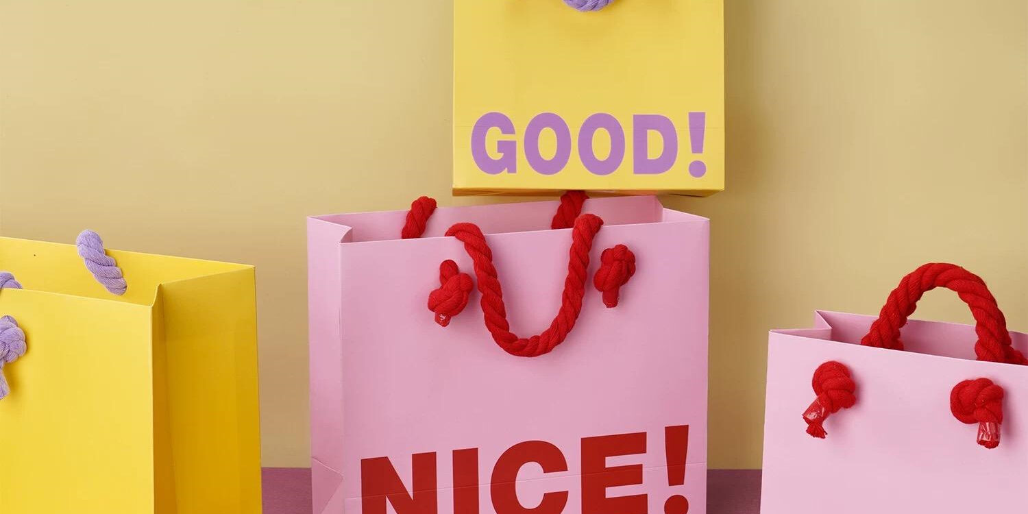 Eco-friendly luxury boutique shopping paper bags for clothing brands