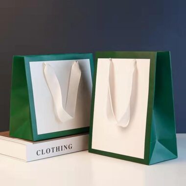 Luxury gift shopping paper bags for premium retail packaging