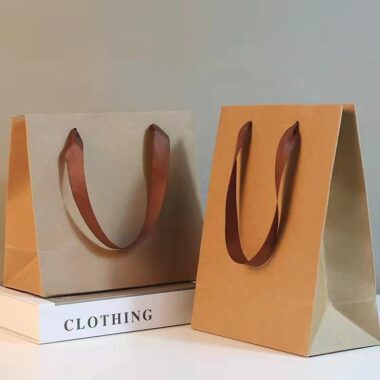 Luxury gift shopping paper bags for premium retail packaging