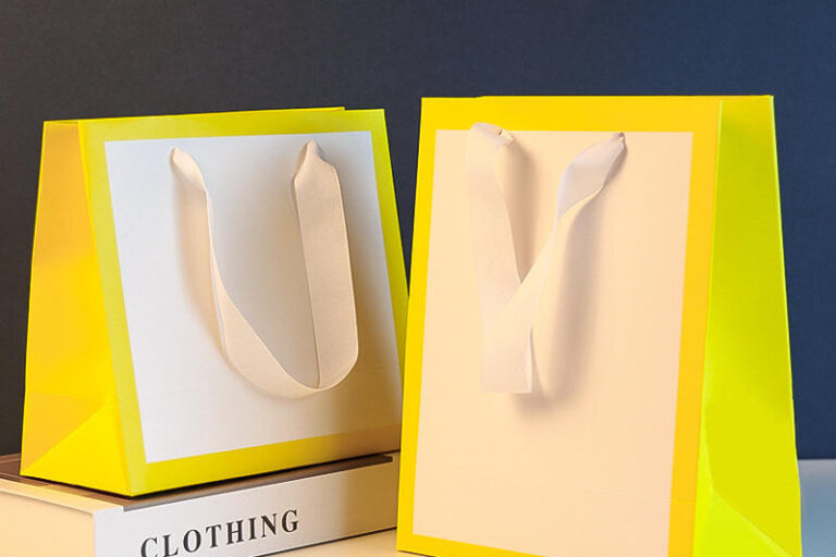 Luxury Gift Shopping Paper Bags (5) Luxury gift shopping paper bags for premium retail packaging