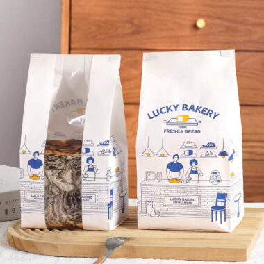 Greaseproof kraft paper bags for snacks and bread