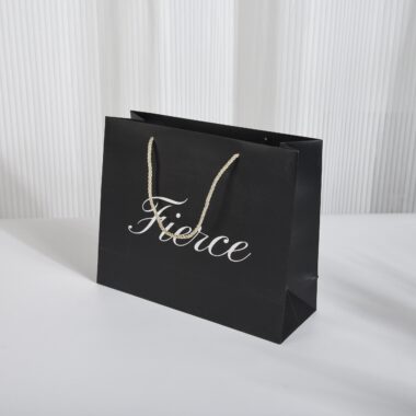 Custom printed luxury shopping paper bags for clothing brands