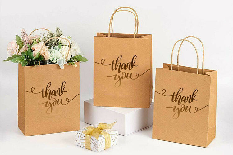 Sustainable Recyclable Kraft Paper Bags (7) Eco-friendly recyclable kraft paper bags for bakery and retail use