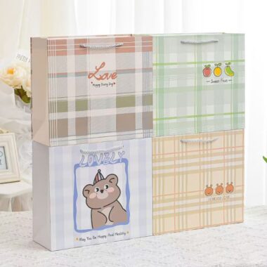 Cartoon birthday handle gift paper bags