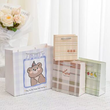 Cartoon birthday handle gift paper bags