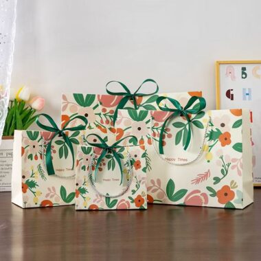 Cartoon floral shopping and gift paper bags