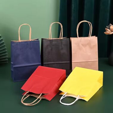 Color kraft paper bags for food takeaway packaging
