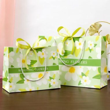 Fashion artistic green floral gift paper bags