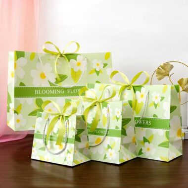 Fashion artistic green floral gift paper bags