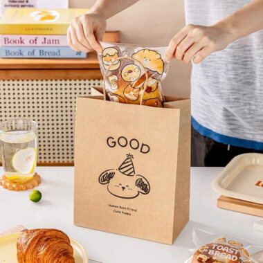 Custom printed kraft paper bags for restaurant takeaway and supermarket use