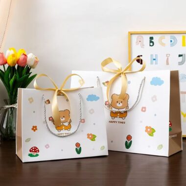 Cartoon teddy bear kids handle gift paper bags