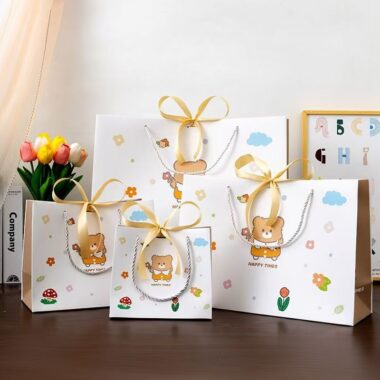 Cartoon teddy bear kids handle gift paper bags