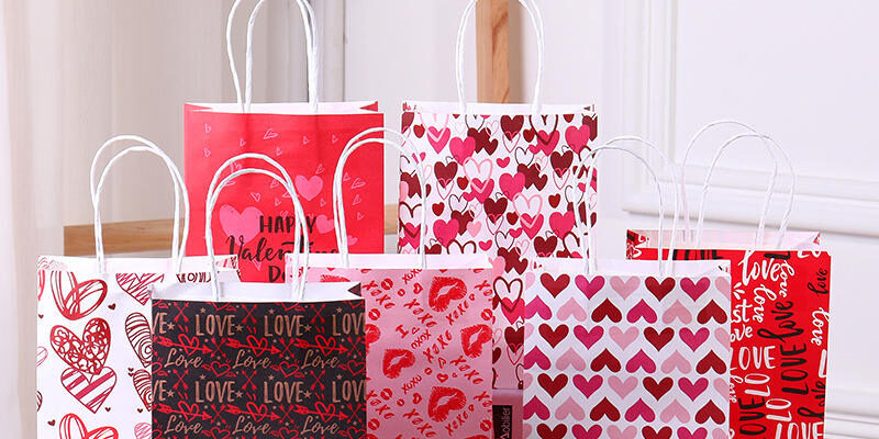 Eco recyclable handle gift paper bags for Valentine and wedding parties