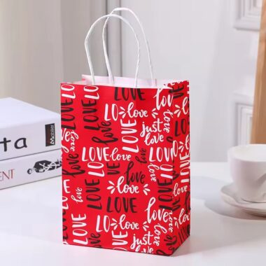 Eco recyclable handle gift paper bags for Valentine and wedding parties